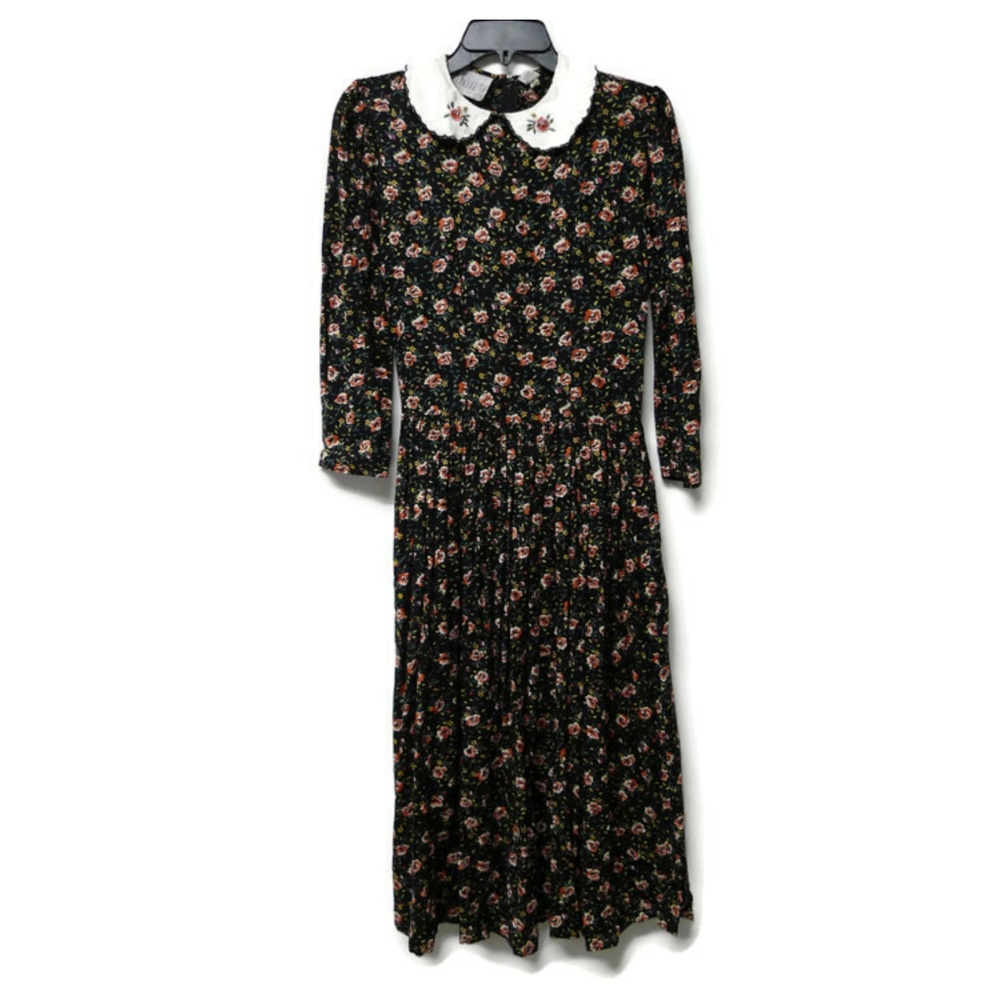 VTG Passports of Pier 1 Imports floral print dress